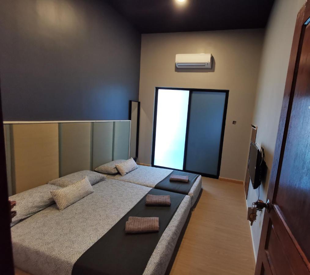 Villa Tatami D'Tepi Laut - Pangkor Island Kampong Sungai Udang Exterior foto